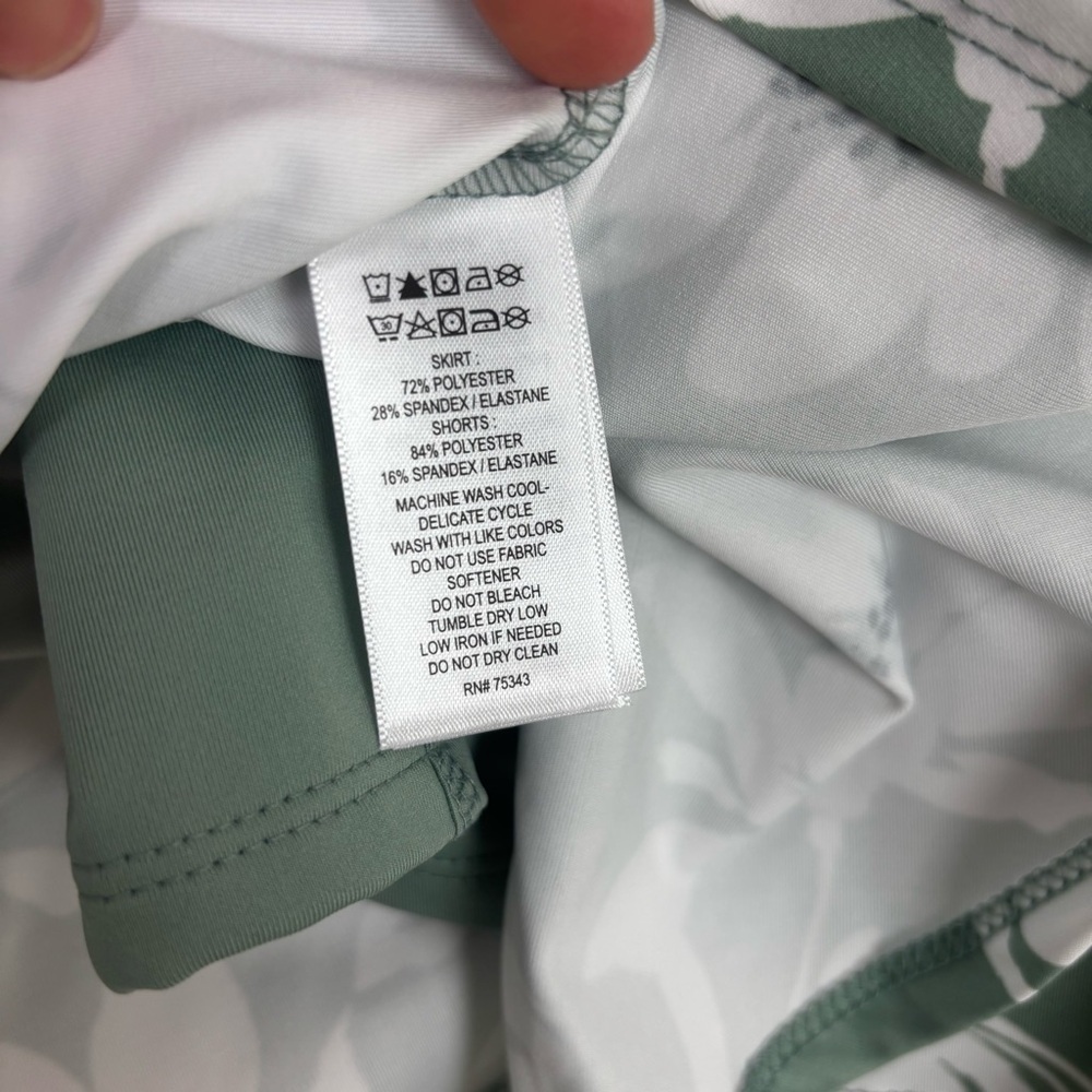 Tommy Bahama Green and White Floral Golf Tennis Skort Size Medium - Picture 4 of 9